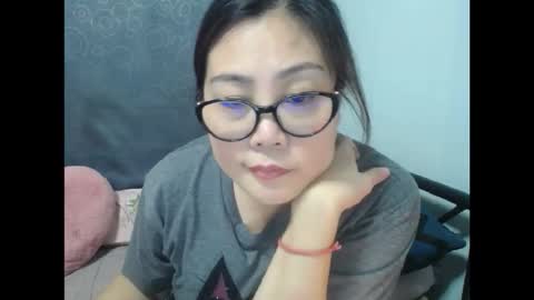 Snapshot of bellbabe chatting on 06.10.26 Bella online show from 06.10.26