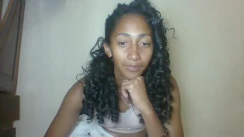 belle_annah online show from 05.10.26