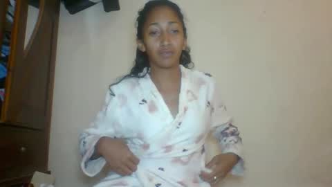 belle_annah online show from 05.13.26