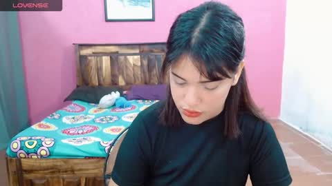 Snapshot of belle_katty000 chatting on 10.04.25 SOFIA online show from 10.04.25