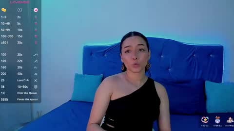 Snapshot of belle_petite_ chatting on 04.18.26 Call me Alice online show from 04.18.26