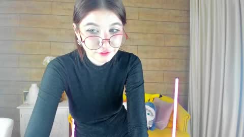 BelleBellerose online show from 02.23.25