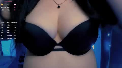 Hello I am kind friendly and cute girl online show from 06.12.26