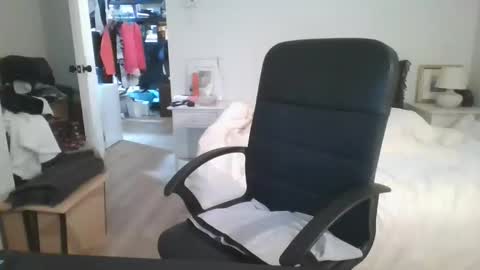 Snapshot of bellequeue19758 chatting on 11.19.25 bellequeue19758 online show from 11.19.25