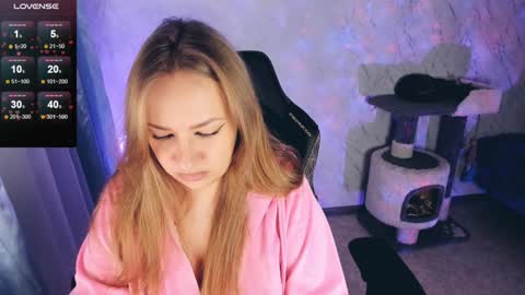 Your Annabelle Wolf  online show from 12.17.24