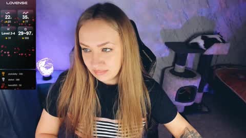 Your Annabelle Wolf  online show from 01.04.25