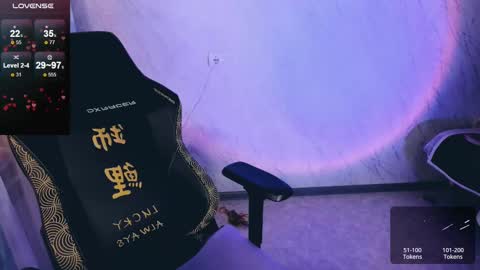 Your Annabelle Wolf  online show from 02.15.25