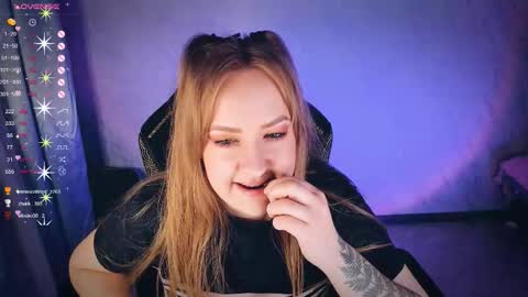 Your Annabelle Wolf  online show from 09.28.25