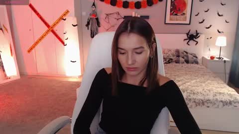 Bella online show from 10.26.25