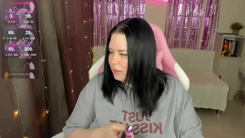 LinaBoo online show from 05.01.26