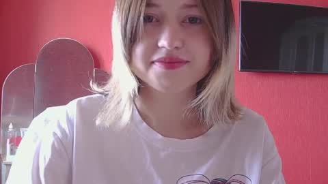 Snapshot of belovedmary chatting on 05.08.26 belovedmary online show from 05.08.26
