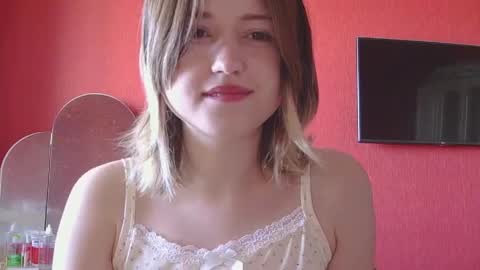 Snapshot of belovedmary chatting on 05.18.26 belovedmary online show from 05.18.26