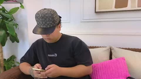 Snapshot of bennett_alejoo chatting on 05.21.26 bennett_alejoo online show from 05.21.26