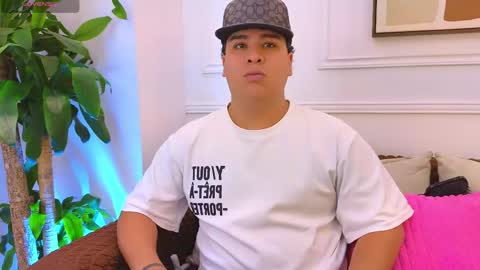 Snapshot of bennett_alejoo chatting on 05.23.26 bennett_alejoo online show from 05.23.26
