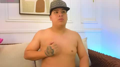 Snapshot of bennett_alejoo chatting on 06.05.26 bennett_alejoo online show from 06.05.26