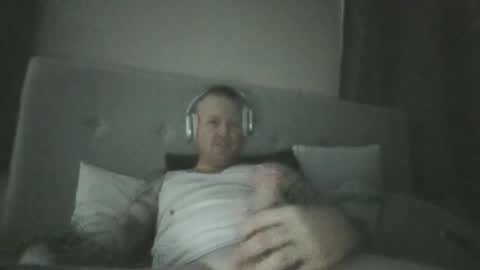 Snapshot of bennyinbrissy chatting on 01.10.26 bennyinbrissy online show from 01.10.26
