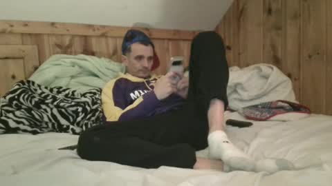 Snapshot of bennymn chatting on 02.16.25 benny and innocentvixon online show from 02.16.25