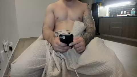 Snapshot of benthebodybuilder chatting on 07.30.26 Ben Braxton online show from 07.30.26