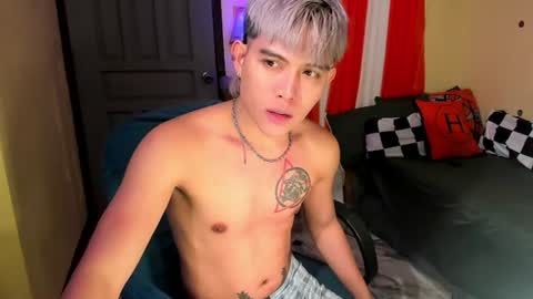 Snapshot of bentlyfuck chatting on 07.16.26 bentlyfuck online show from 07.16.26