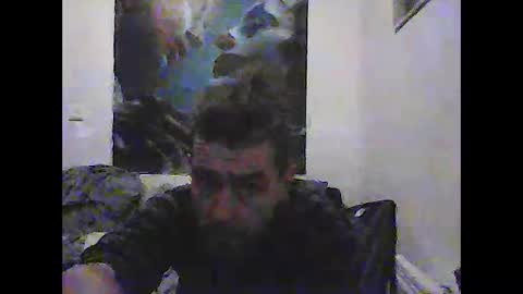 Snapshot of benzs chatting on 01.01.25 mobi online show from 01.01.25