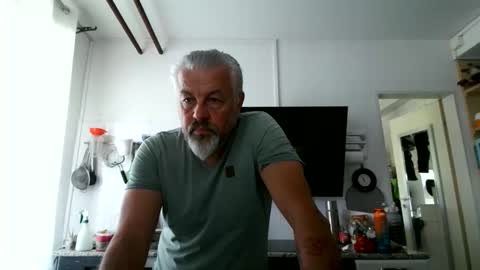 Snapshot of berg_boy chatting on 05.30.26 Martin online show from 05.30.26