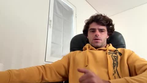 Snapshot of berltex chatting on 11.06.25 Berltex online show from 11.06.25