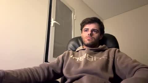 Snapshot of berltex chatting on 12.02.25 Berltex online show from 12.02.25