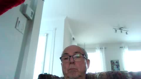 Snapshot of bernard1102 chatting on 12.06.24 bernard1102 online show from 12.06.24