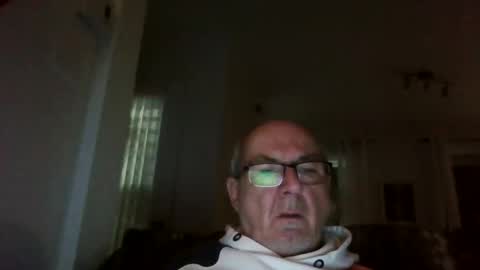 Snapshot of bernard1102 chatting on 12.10.24 bernard1102 online show from 12.10.24