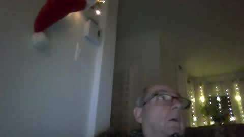 Snapshot of bernard1102 chatting on 11.29.25 bernard1102 online show from 11.29.25