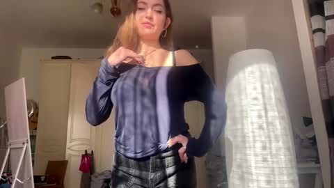 Snapshot of bernardinamadden chatting on 02.02.26 Jeny online show from 02.02.26