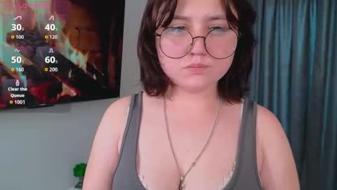 Snapshot of bernice_knight chatting on 09.18.25 Maria online show from 09.18.25