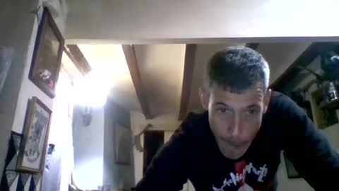 Snapshot of bernichaos77 chatting on 12.22.25 bernichaos77 online show from 12.22.25