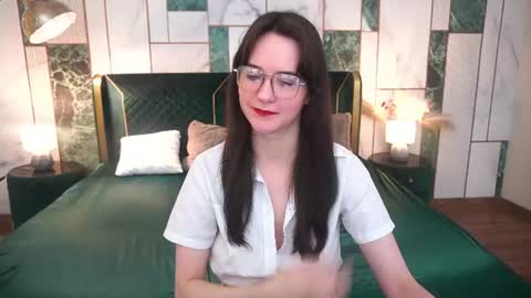 Violette online show from 07.25.26