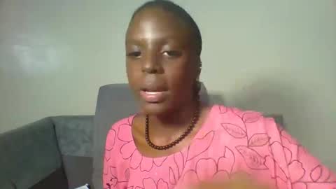 Snapshot of berryjuicey chatting on 10.30.25 Juicey online show from 10.30.25