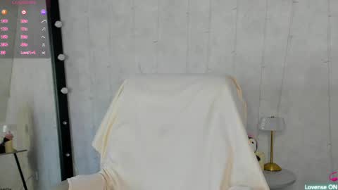 Snapshot of berta_kelly chatting on 05.12.26 Berta online show from 05.12.26