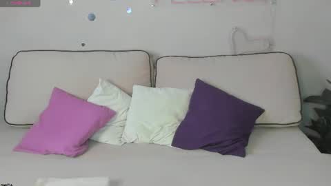Snapshot of berta_kelly chatting on 06.15.26 Berta online show from 06.15.26