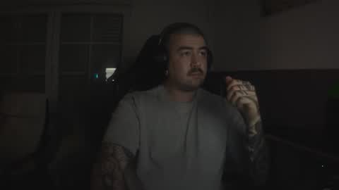 Snapshot of berto3389 chatting on 02.01.26 berto3389 online show from 02.01.26