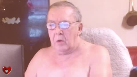 Snapshot of best127 chatting on 02.21.25 jean online show from 02.21.25