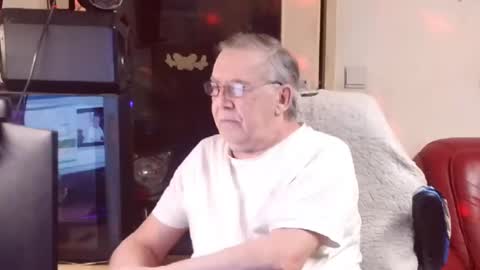 Snapshot of best127 chatting on 03.07.25 jean online show from 03.07.25