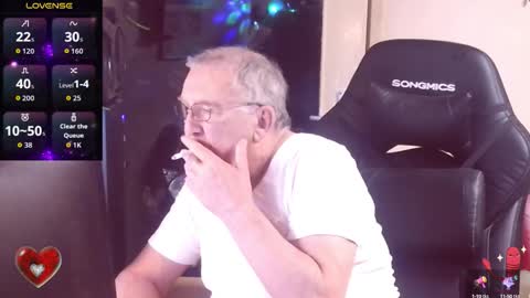 Snapshot of best127 chatting on 09.13.25 jean online show from 09.13.25