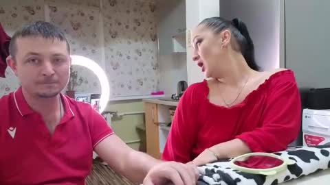 Snapshot of best_ass2000 chatting on 12.05.25 best_ass2000 online show from 12.05.25