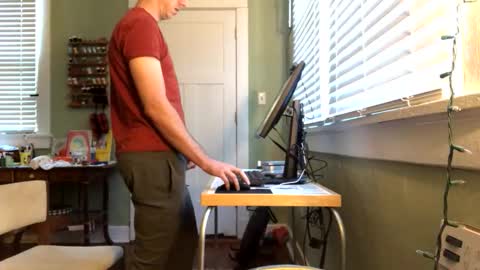 Snapshot of best_triam chatting on 11.02.25 best_triam online show from 11.02.25