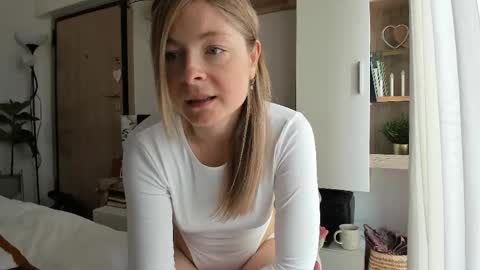 Vicky   online show from 05.19.26