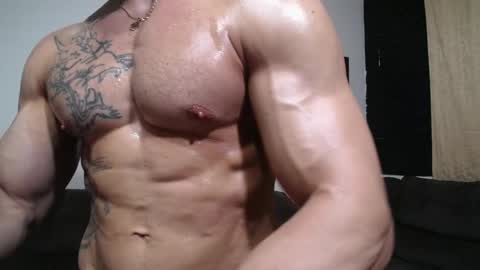 Snapshot of bestmuscle chatting on 05.05.26 bestmuscle online show from 05.05.26