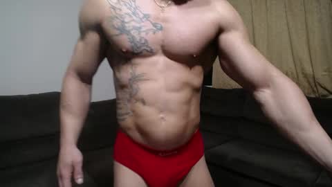 Snapshot of bestmuscle chatting on 05.19.26 bestmuscle online show from 05.19.26