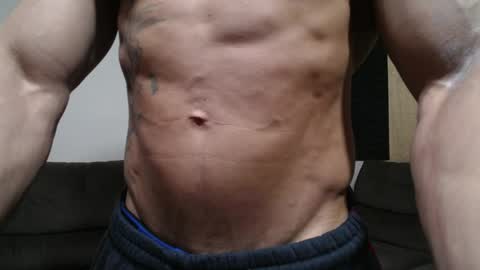 Snapshot of bestmuscle chatting on 06.02.26 bestmuscle online show from 06.02.26