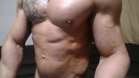 Snapshot of bestmuscle chatting on 06.08.26 bestmuscle online show from 06.08.26