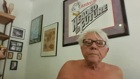 Snapshot of bestshot1951 chatting on 01.13.25 bestshot1951 online show from 01.13.25