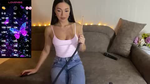 Snapshot of bestteya chatting on 12.01.25 Teya online show from 12.01.25